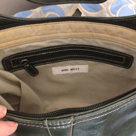 NEW Nine West Moss Handbag - Picture 8 of 10